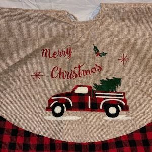 Burlap Country Truck Scene Tree Skirt NWOT